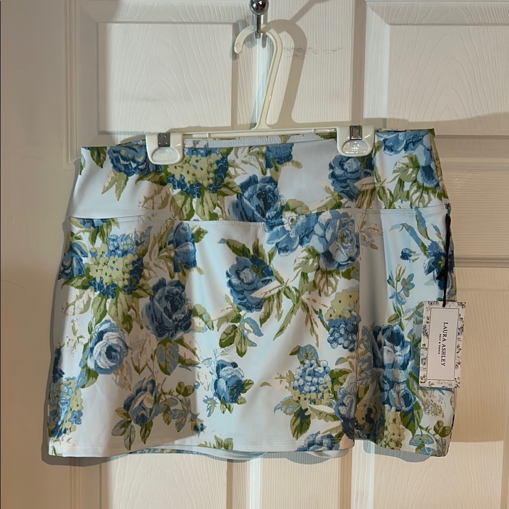 Floral Blue and Green Skort NWT size XL